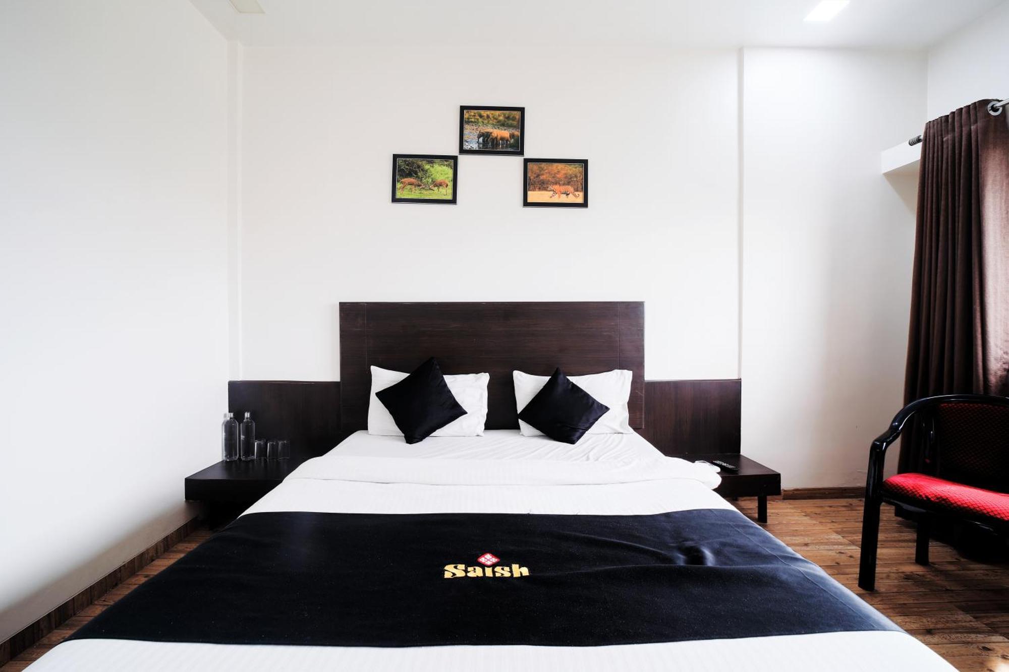 Saish Hotel Ширди Номер фото